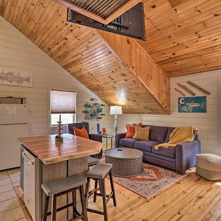 Pet-Friendly Studio With Loft And Mountain Views! Εξωτερικό φωτογραφία