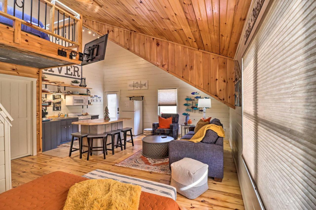 Pet-Friendly Studio With Loft And Mountain Views! Εξωτερικό φωτογραφία
