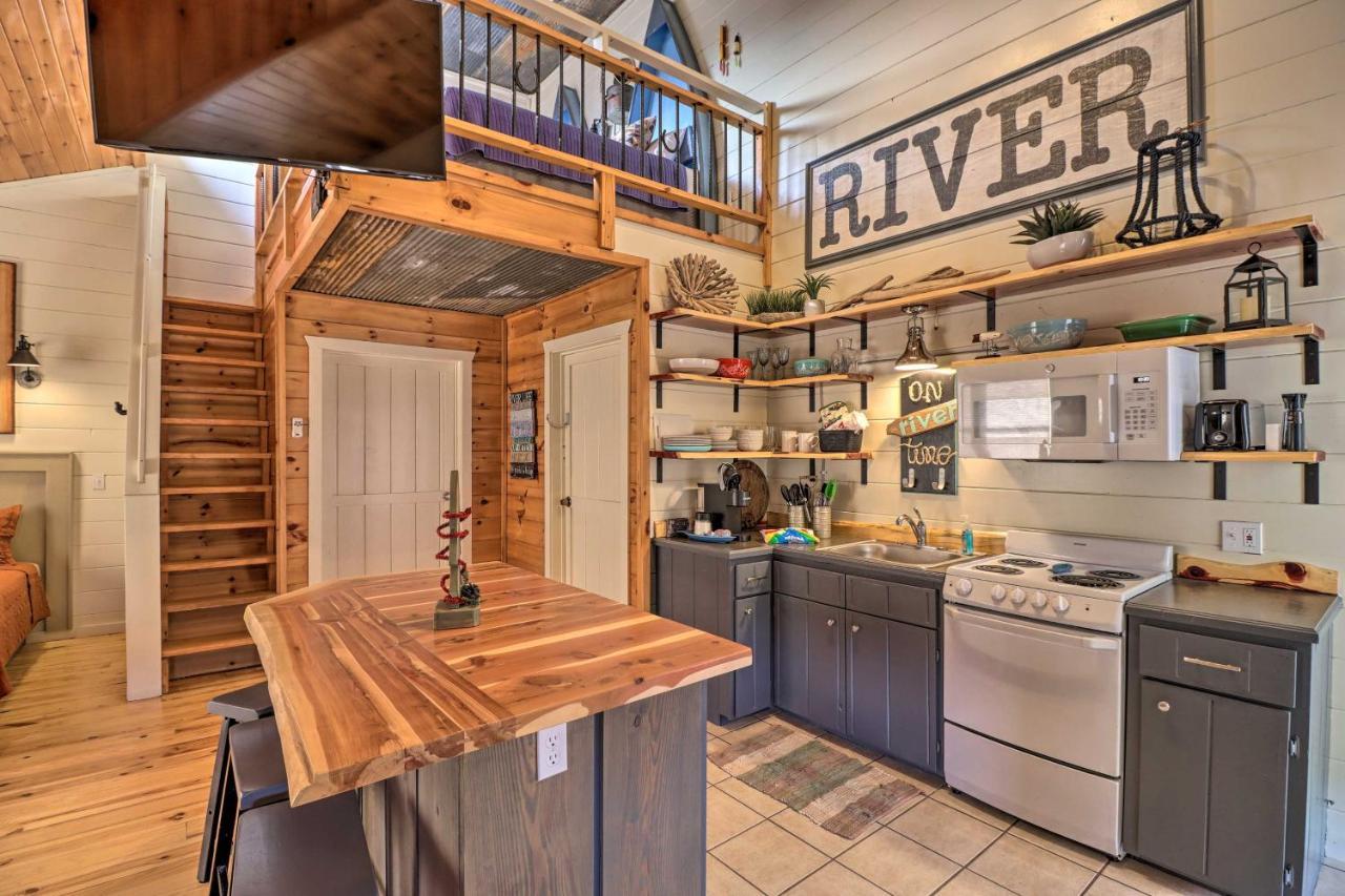 Pet-Friendly Studio With Loft And Mountain Views! Εξωτερικό φωτογραφία