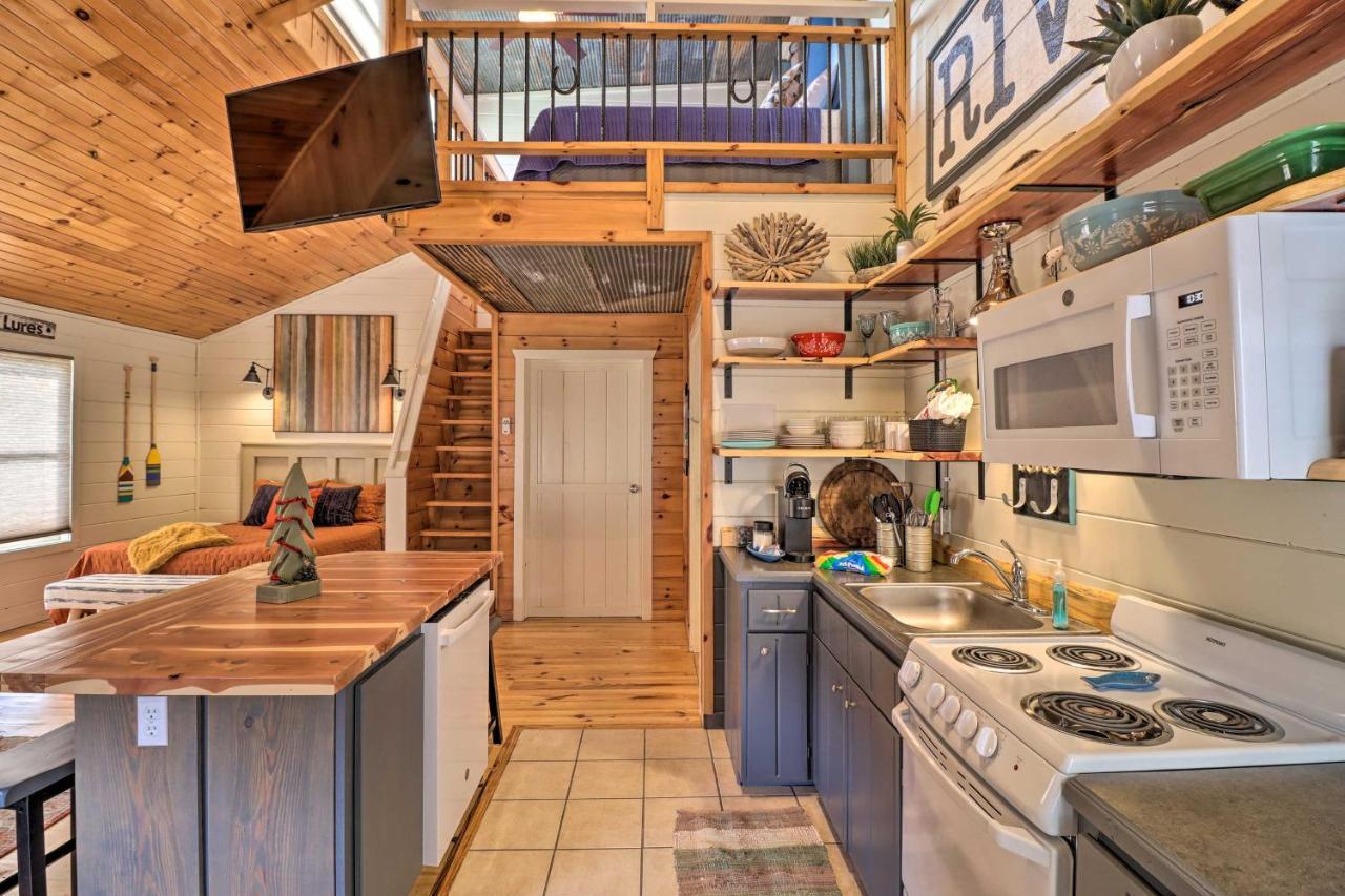 Pet-Friendly Studio With Loft And Mountain Views! Εξωτερικό φωτογραφία