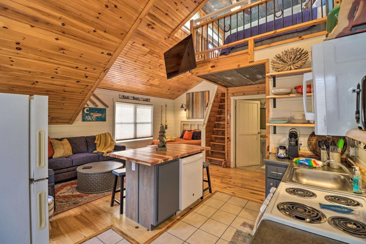 Pet-Friendly Studio With Loft And Mountain Views! Εξωτερικό φωτογραφία
